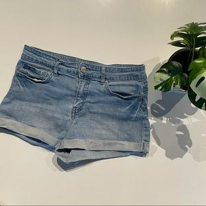 Forever 21 jean shorts, size 28.